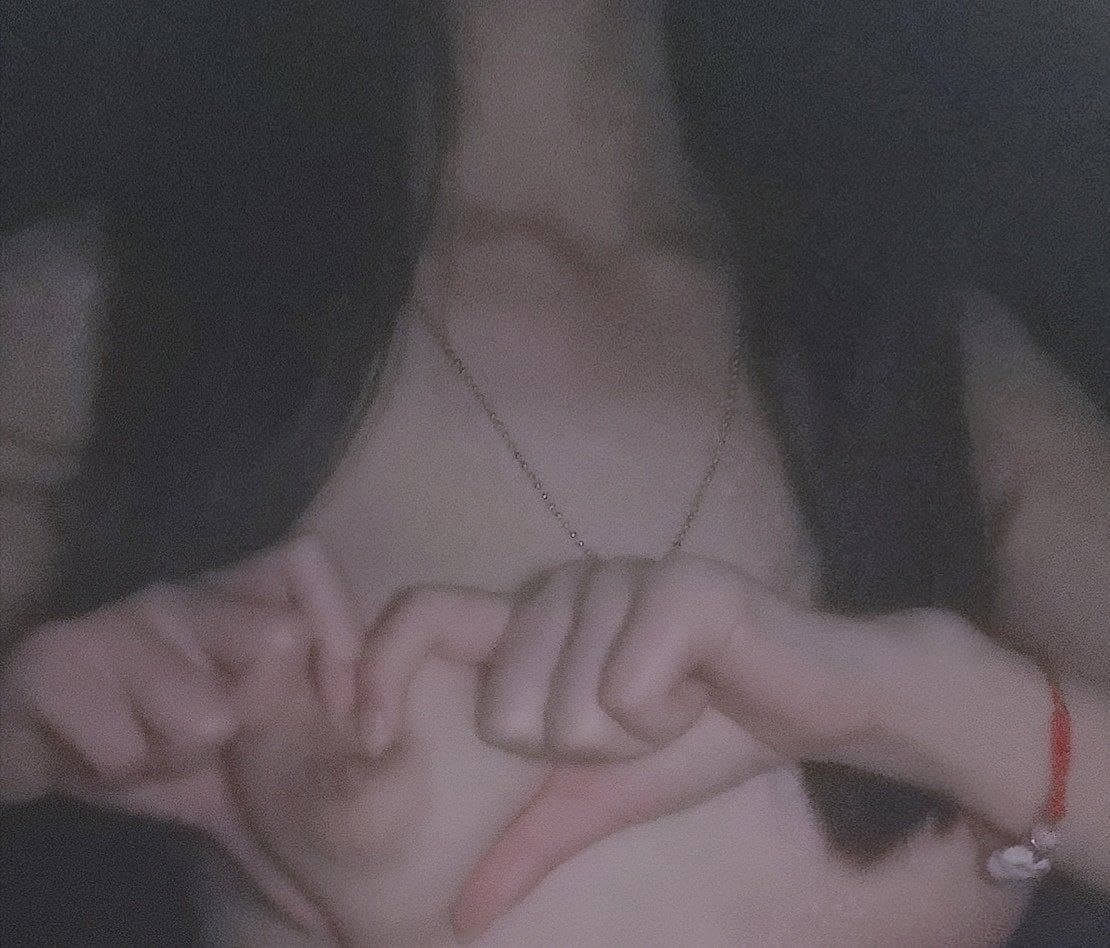 Chị kế rủ cô bạn thân cùng dạy em trai cách chịch với người yêu